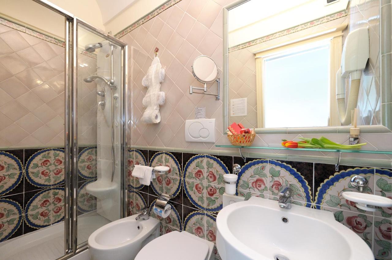Amalfi Old Square Room & Apartments Ngoại thất bức ảnh