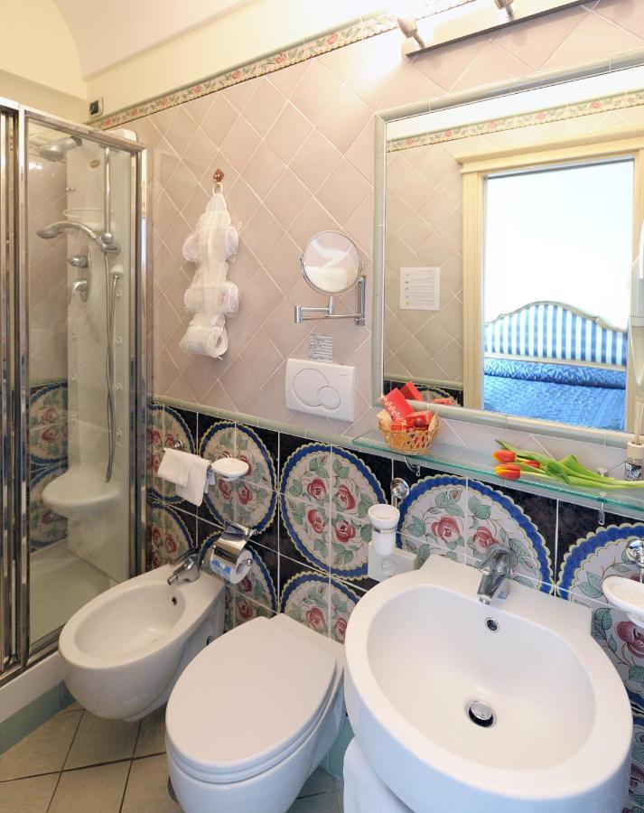 Amalfi Old Square Room & Apartments Ngoại thất bức ảnh
