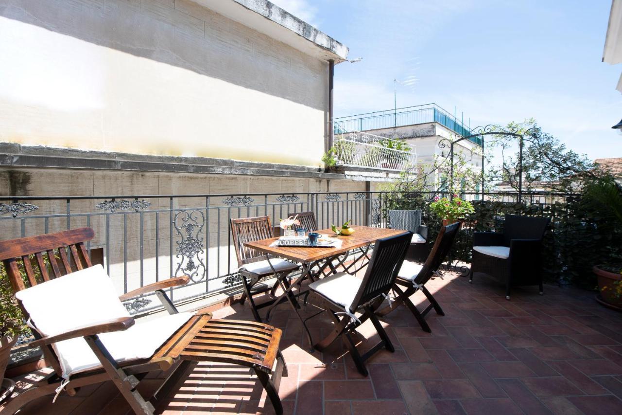 Amalfi Old Square Room & Apartments Ngoại thất bức ảnh