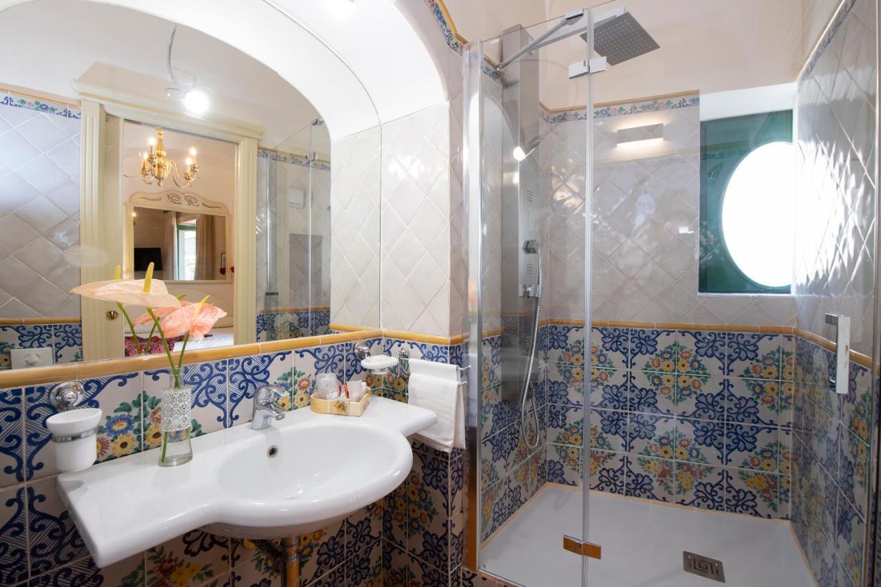 Amalfi Old Square Room & Apartments Ngoại thất bức ảnh