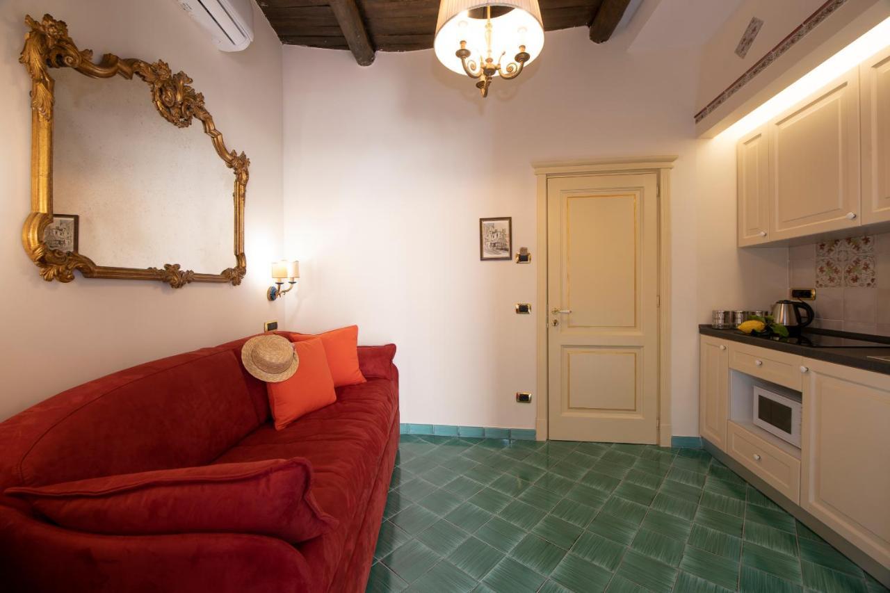 Amalfi Old Square Room & Apartments Ngoại thất bức ảnh