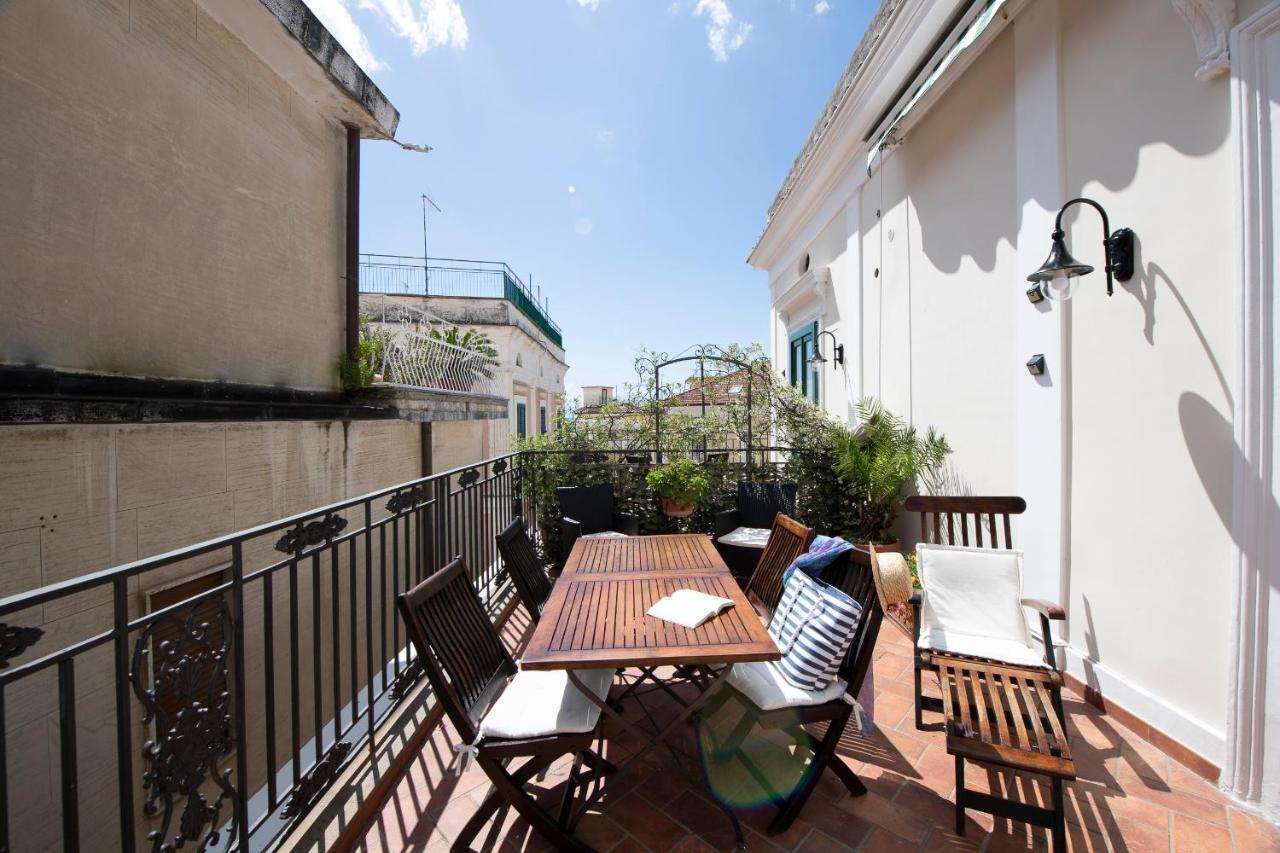 Amalfi Old Square Room & Apartments Ngoại thất bức ảnh