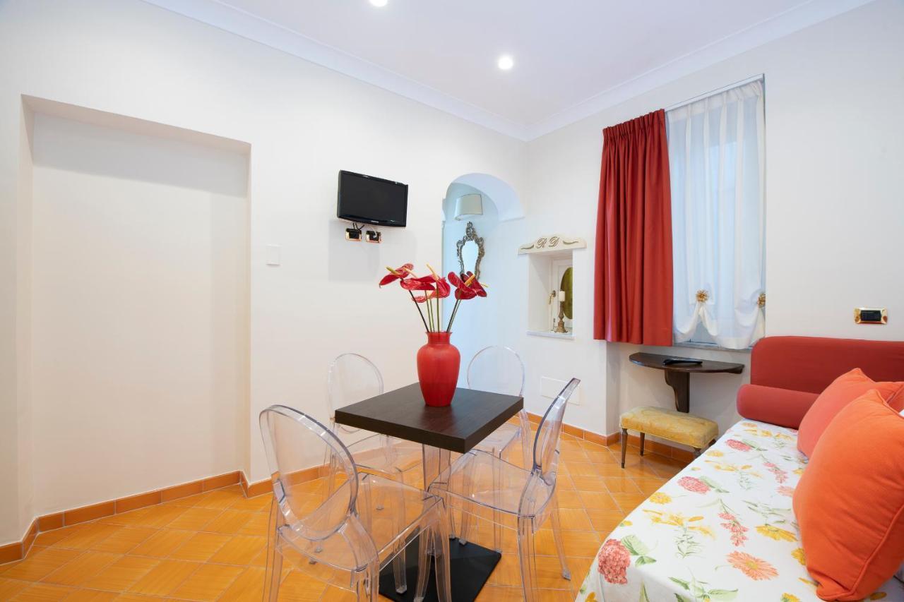 Amalfi Old Square Room & Apartments Ngoại thất bức ảnh